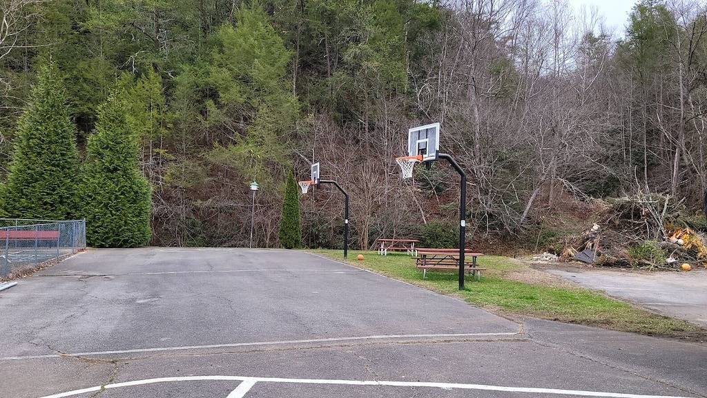 Camping for 10 Guests in Sevier County