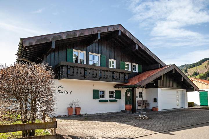 Ferienwohnung für 4 Personen, mit Balkon in Bolsterlang