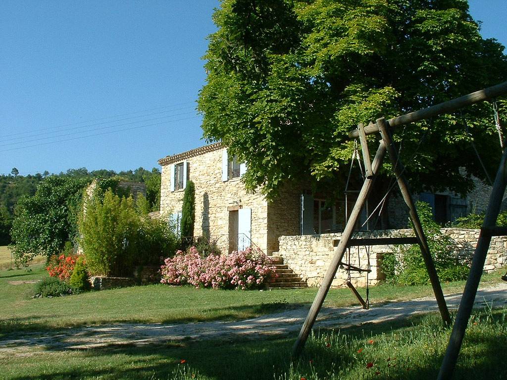 Marronnier in Vachères, Regionaler Naturpark Luberon