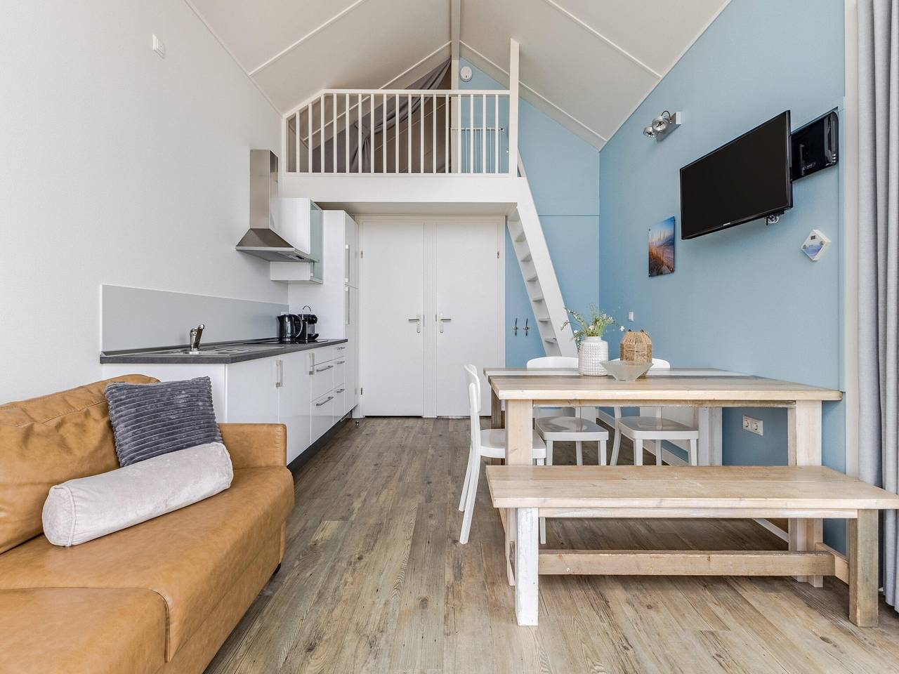 Strandhuis in Julianadorp met Zeezicht in Julianadorp, Nederlandse Noordzeekust