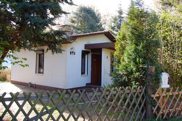 Ferienhaus für 2 Personen, mit Terrasse und Garten in Europa