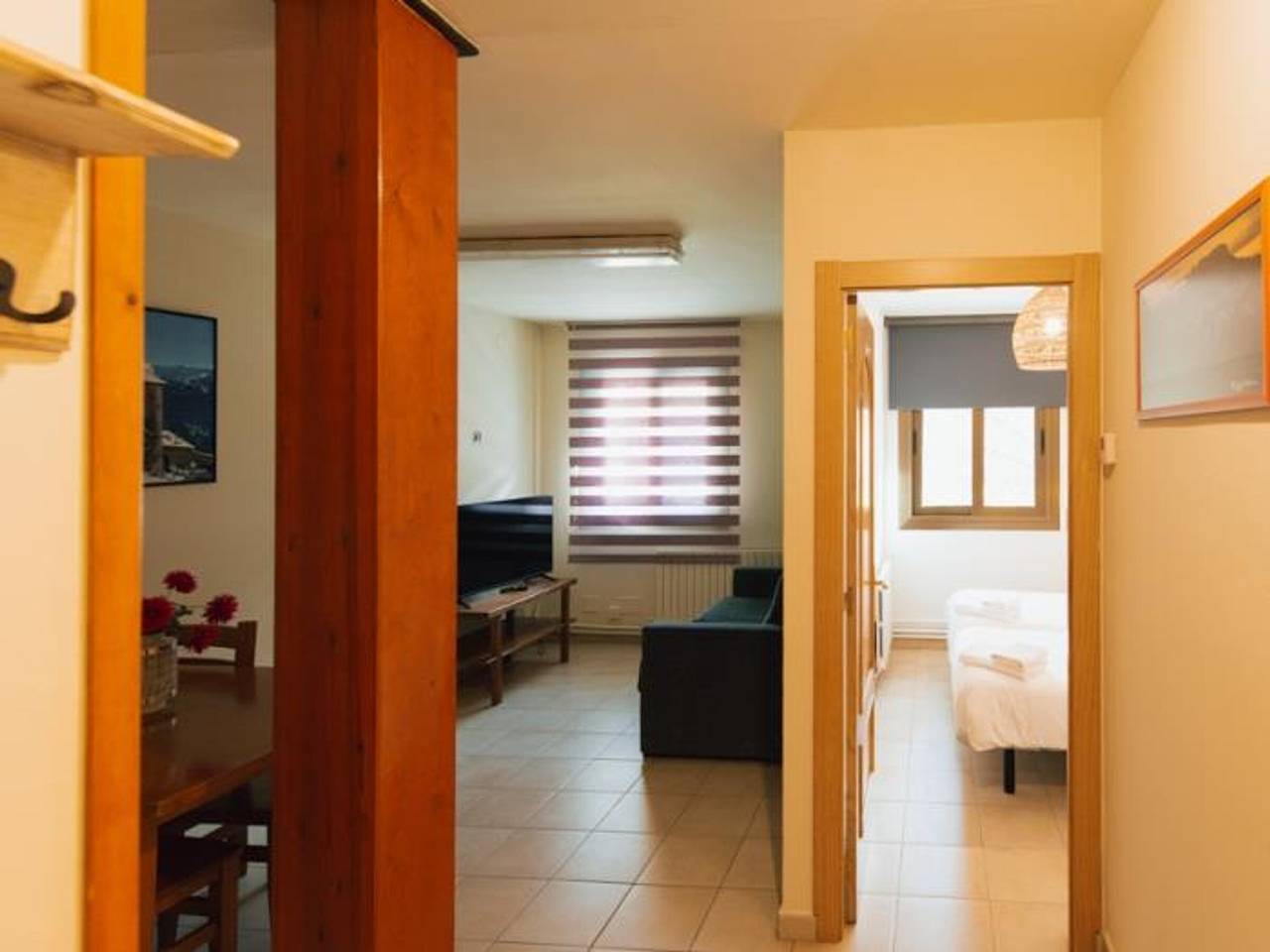 Entire apartment, Functional apartment in Montardit de Baix, pets welcome in Soriguera, Catalan Pyrenees