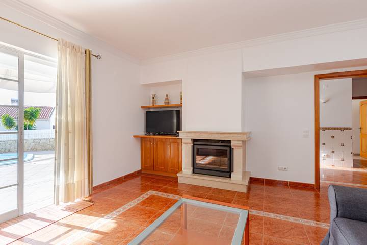 Location de vacances pour 12 personnes, avec balcon dans Olhos de Água - 4