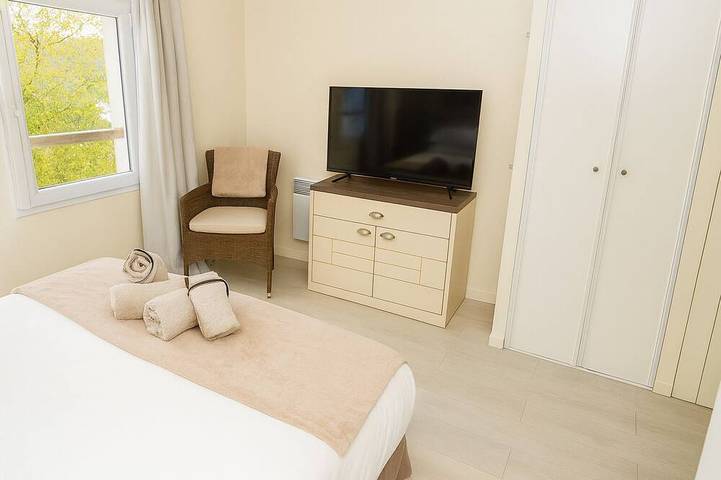 Private House in the Normandy Garden – Pierre & Vacances Resort in Branville, Lisieux region