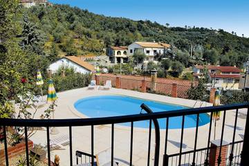 Appartamento Vacanze per 4 Persone in Casanova Lerrone, Provincia di Savona, Foto 2