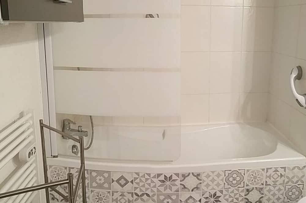 Ganze Wohnung, Studio with terrace (spa treatments, courses, vacations) in Saint-Paul-lès-Dax, Dax und Umgebung