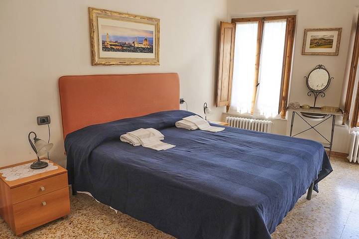 Geheel appartement, Fantastisch appartement in het historische centrum met uitzicht op Piazza Sant'Agostino in San Gimignano, Provincie Siena