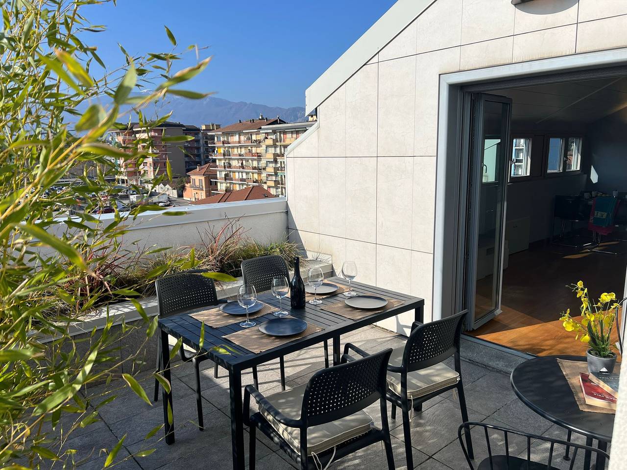 Ganze Wohnung, Attico Don Minzoni in Verbania with terrace in Intra (Verbania), Comune di Verbania