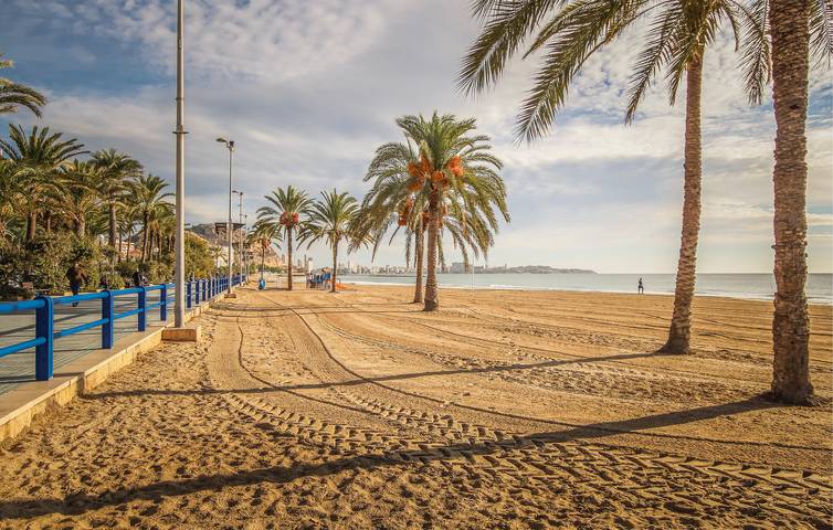 Gîte pour 5 personnes, avec terrasse à Alicante - 2