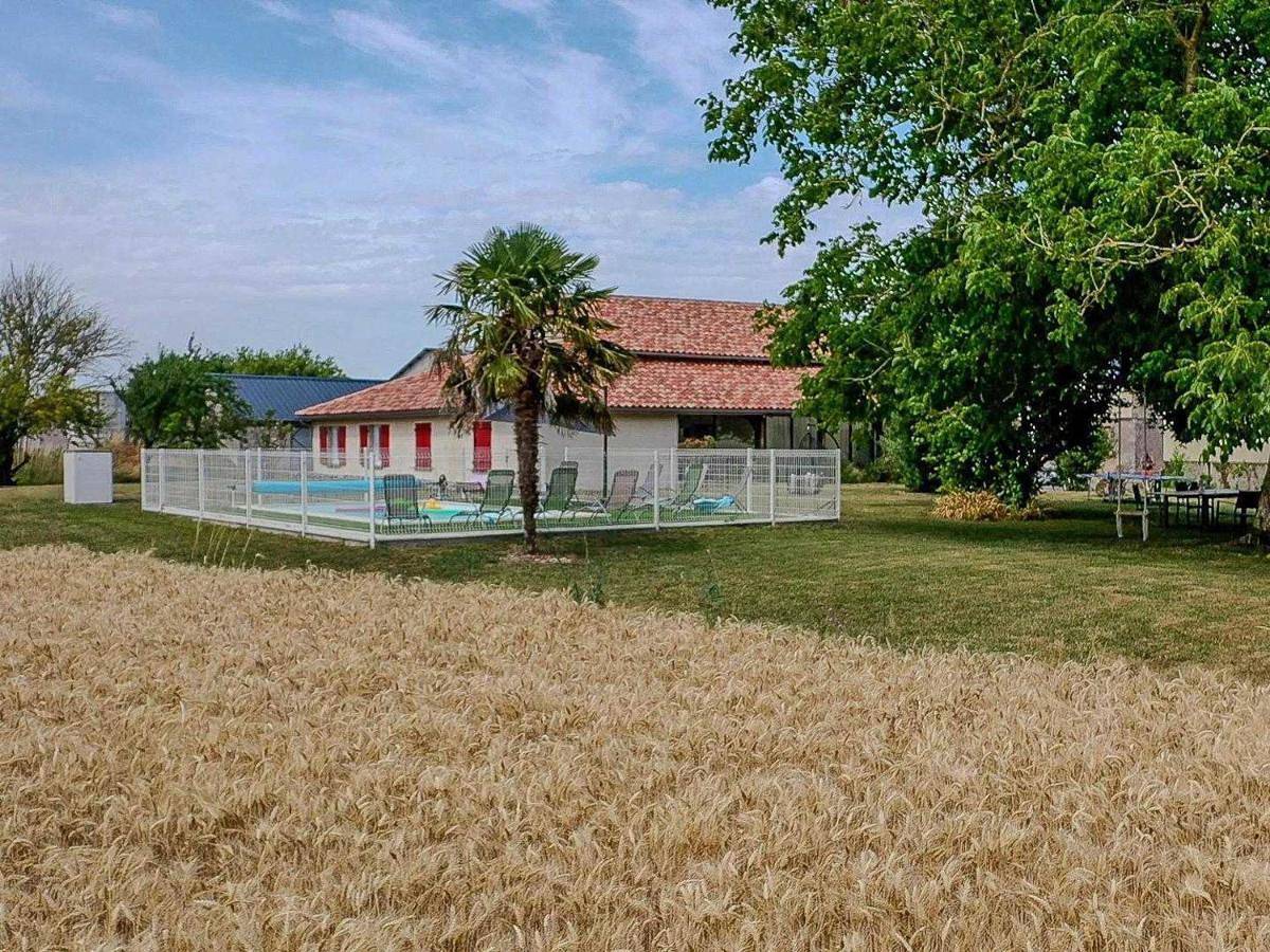 Gîte avec piscine privée - 4 pers. - Fr-1-616-566 in Vanxains, Périgord Vert