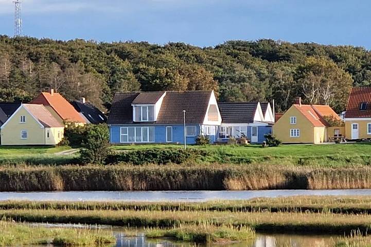 Ferienhaus für 15 Personen, mit Whirlpool und Balkon sowie Garten und Sauna in Bønnerup Strand