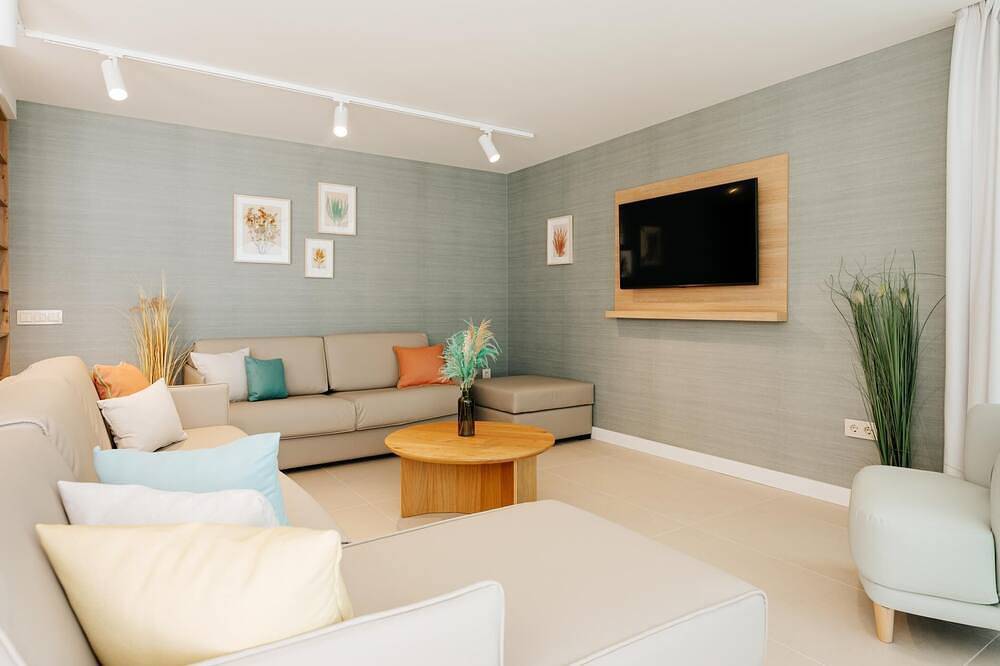 Ganze Wohnung, Very exclusive penthouse huge terrace sea view in La Caleta, Adeje