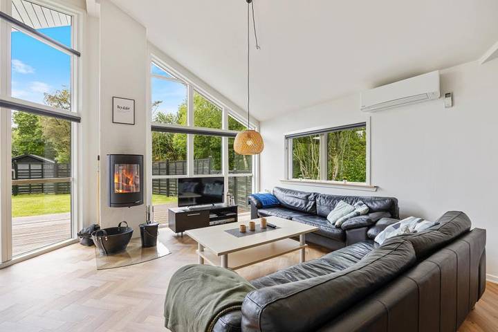 Schönes Ferienhaus mit Aktivitätsraum, Sauna und Whirlpool  in Lodbjerg Hede, Ringkøbing