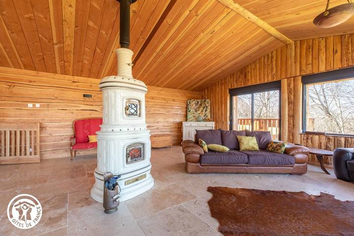 Gîte pour 10 personnes, avec jardin à Orcival (Puy-de-Dôme) - 3