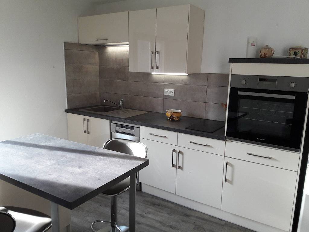 Appartement entier, Prune - Gîtes au Fil de l'Eau in Malaucène, Parc naturel régional du Mont-Ventoux