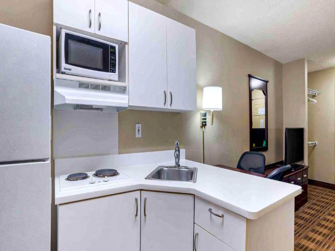 Apartamento entero, 2 Camas Matrimoniales | Para No Fumadores, Cocina in Huntsville, Condado de Madison (AL)