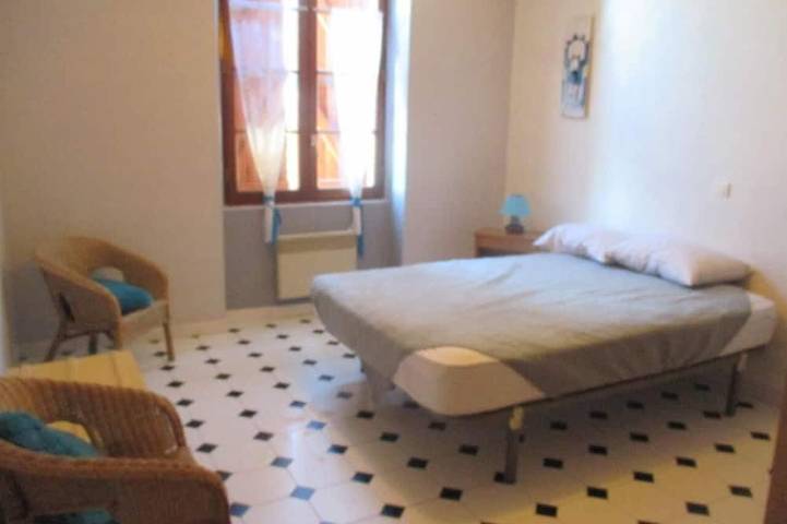 Location de vacances pour 7 personnes, avec terrasse à Molières - 3