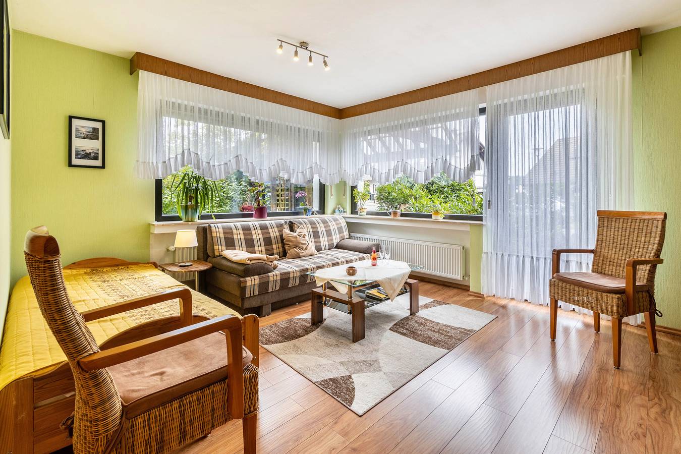 Ganze Wohnung, Ferienwohnung Neuenrade mit gemeinsamer Terrasse, gemeinsamem Garten und Wi-Fi in Neuenrade, Märkischer Kreis