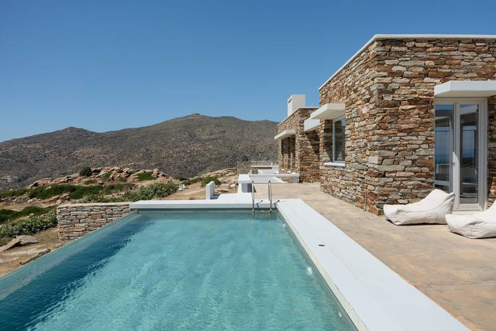 Ilikatida Villa de lujo en Mylopotas, Ios, con 3 dormitorios en suite, 4 baños y piscina infinita in Ios