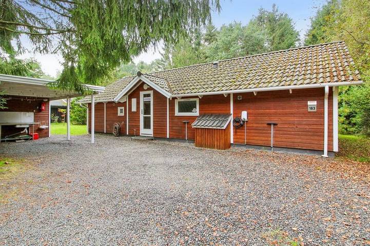 Ferienhaus für 10 Personen, mit Terrasse und Sauna