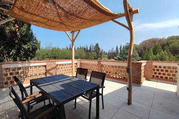 Gîte pour 4 personnes, avec terrasse et piscine, animaux acceptés à Palau-del-Vidre