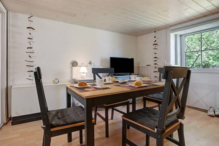 Ganze Wohnung, Ferienwohnung 'Alte Bauernkate' mit Privatterrasse in Süderholz, Vorpommern-Rügen