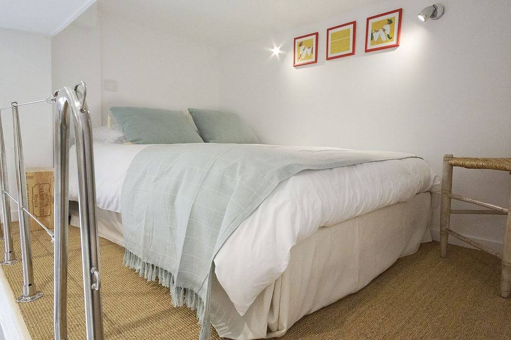 Appartement entier, Bordeaux - Studio avec mezzanine - Terrasse - Arrêt Tramway-Parking in Le Bouscat, Région de Bordeaux