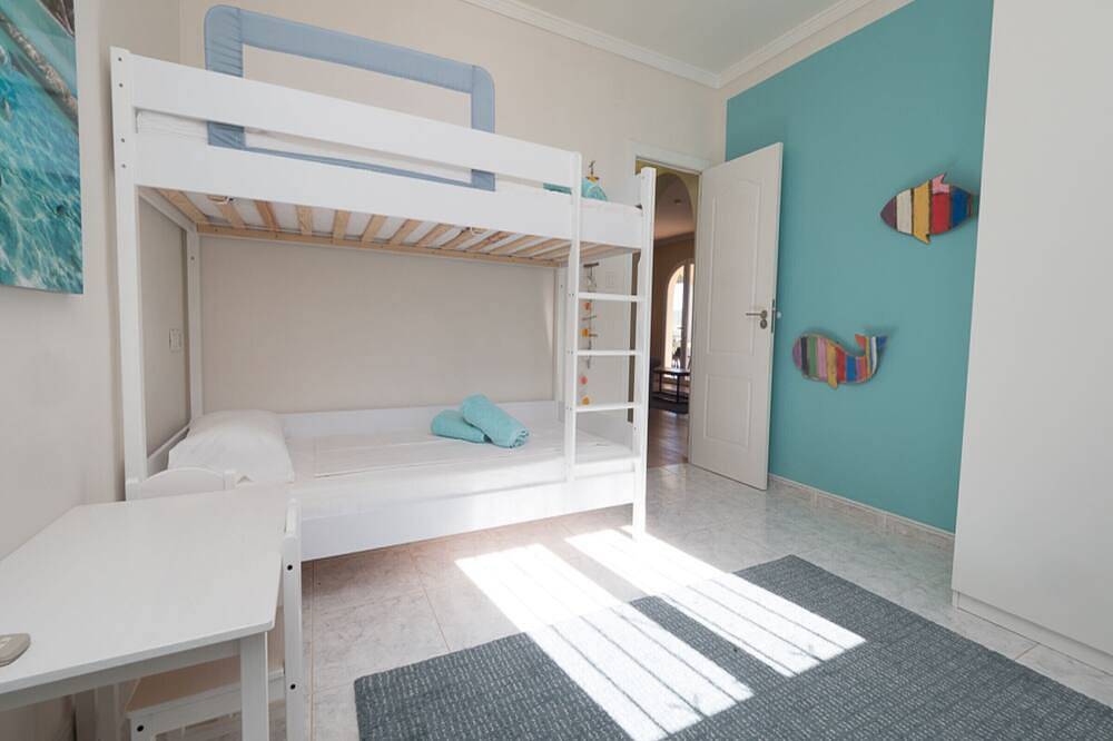 Villa Leonie, Privatpool, Jacuzzi, 8p in Orba, Costa Blanca