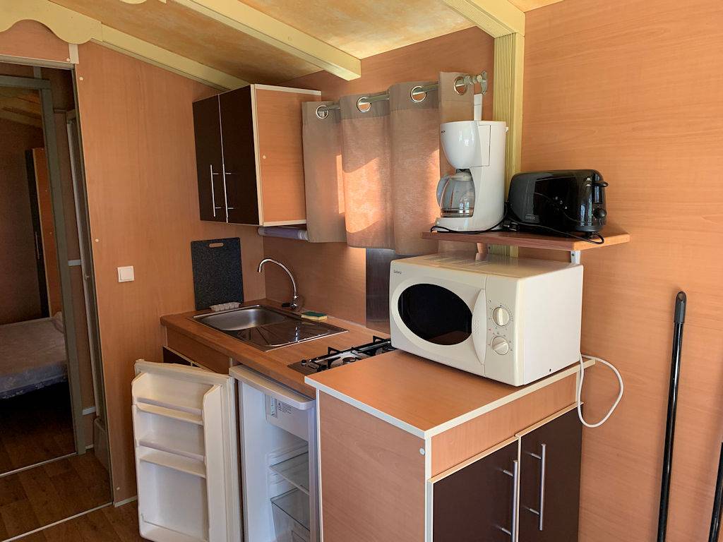 Roulotte Les Sapins - Chalets en bordure d'étangs in Brinon-sur-Sauldre, Sologne