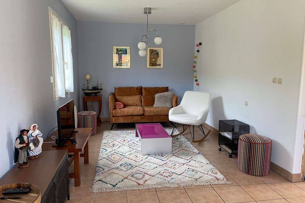 L'Océan, house with enclosed garden in Tracy-sur-Mer, Bayeux region