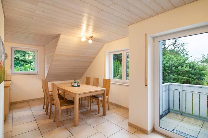 Ganze Wohnung, Ferienwohnung "Am Hennenberg"; zwischen Allgäu, Ulm und Bodensee in Landkreis Biberach