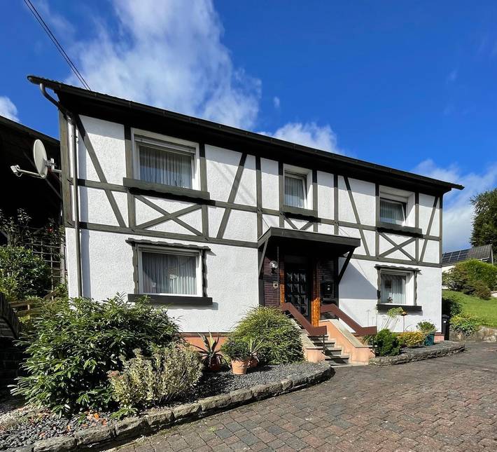 Ferienhaus für 3 Personen, mit Balkon und Garten