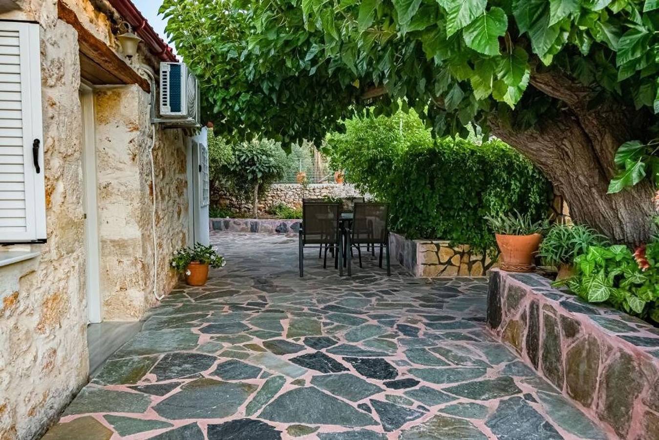 Ferienhaus für 3 Personen mit Garten in Armeni, Chania und Umgebung