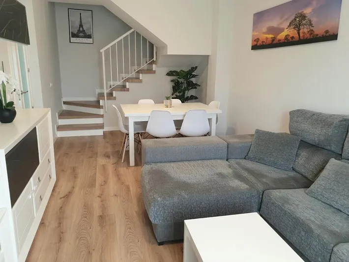 Appartement de vacances pour 6 personnes, avec piscine et balcon - 1