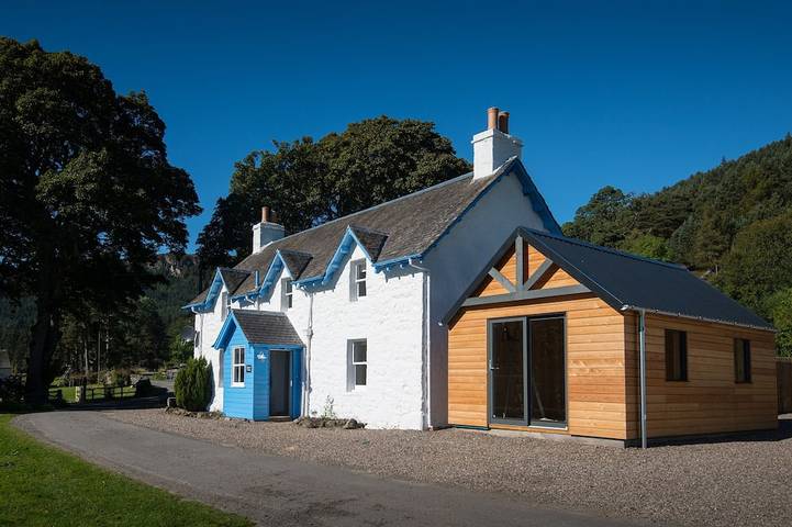 Holiday rental for 4 people, with garden, with pets in Cairngorms National Park