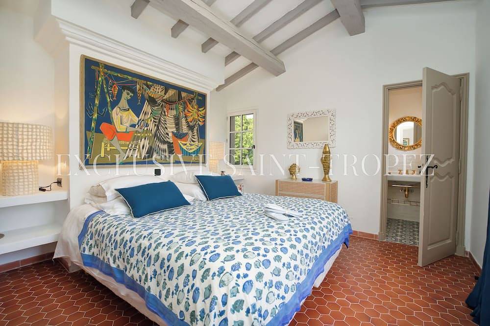 Provencal house with a pool, ideally located between Ramatuelle and St-Tropez. in Pampelonne, Ramatuelle