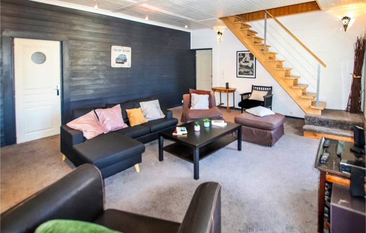 Location de vacances pour 14 personnes, avec jardin et piscine, adapté aux familles à Villeneuve-de-Berg - 3