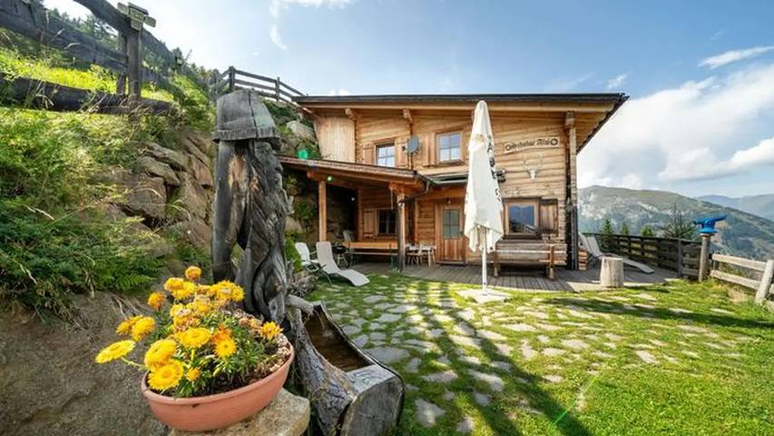 Ferienhaus für 12 Personen, mit Garten