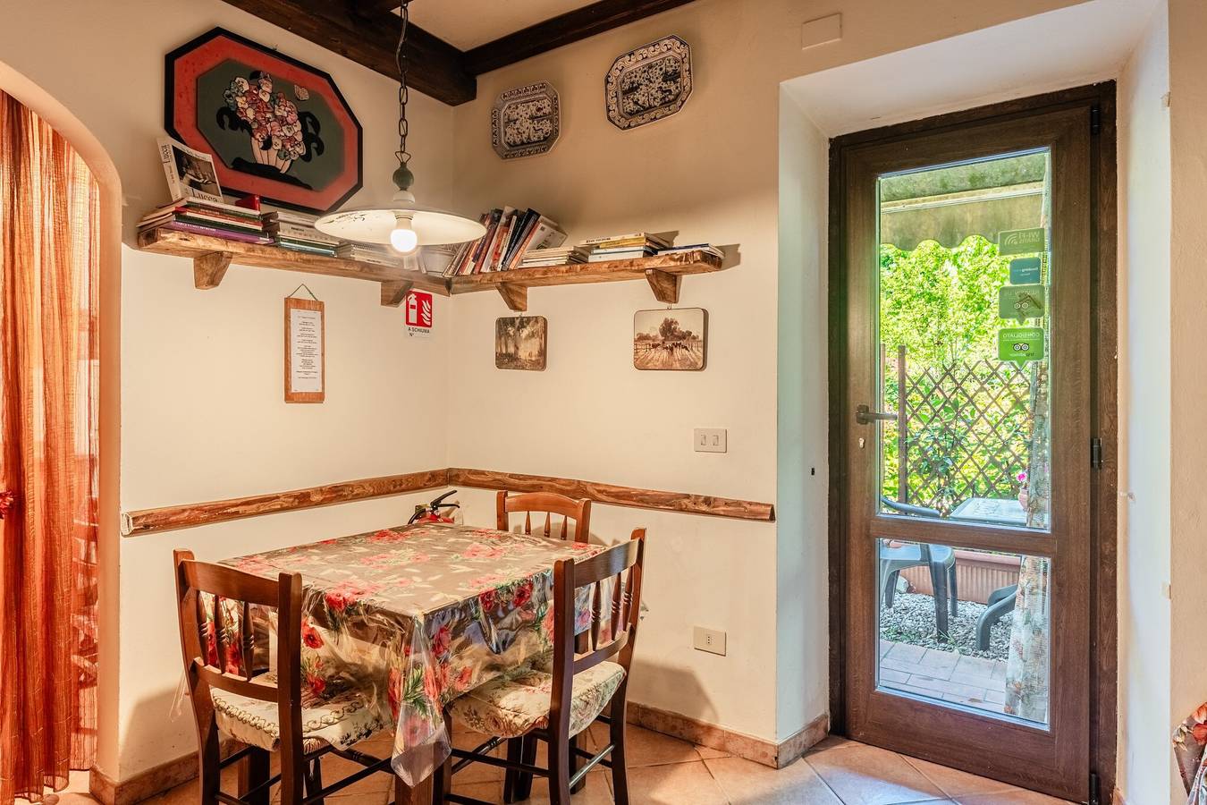 Casa Vacanze 'Appartamento Paola, 2km dalle Mura di Lucca' con Wi-Fi in Lucca, Provincia di Lucca