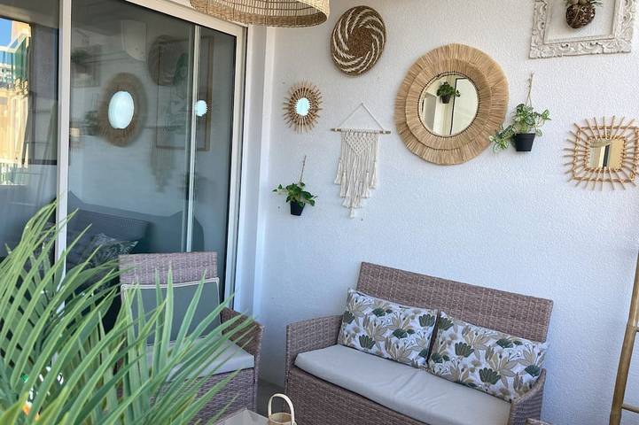 Gîte pour 6 personnes, avec Balcon ainsi que Jardin et Piscine dans Plage des Aresquiers