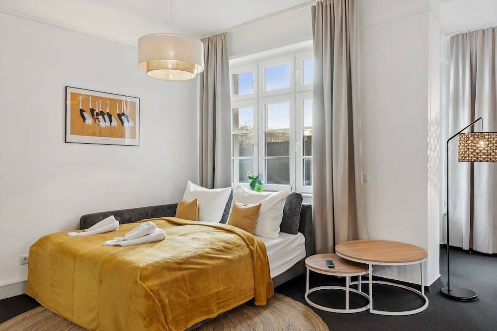 Ganze Wohnung, Maremar - 134qm - 2 Schlafzimmer - Boxspring - Küche - Arbeitsplätze - Terrasse in Verden, Landkreis Verden