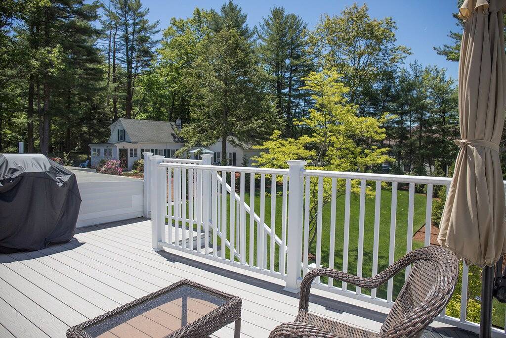 Ganze Wohnung, Moderne Wohnung, nur wenige Schritte vom Stadtzentrum, Restaurants und Strand entfernt. in Ogunquit, York County