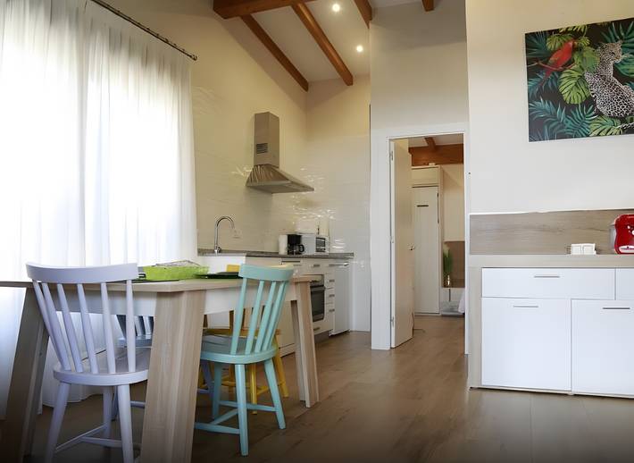 Entire apartment, Apartment with Terrace, Pool, and Mountain Views in Miengo, Cantabrian Coast