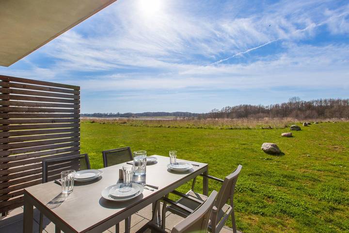 Appartement de vacances entier, Wreecher Idyll FeWo 19: Terrasse, ruhige Lage in Wreechen, Putbus