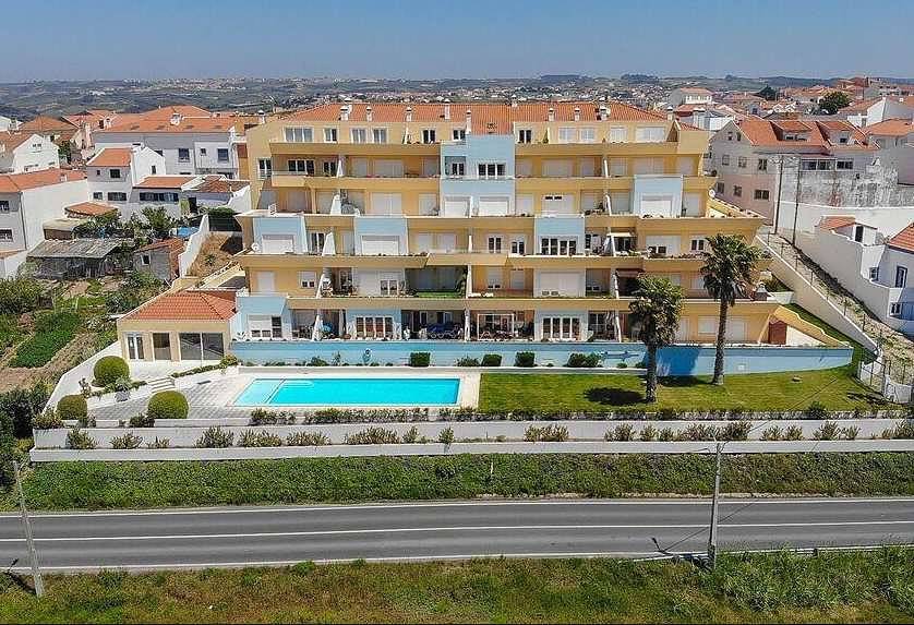 Ganze Wohnung, Ferienwohnung für 6 Personen mit Balkon/Terrasse in Lourinhã, Lissabon Distrikt