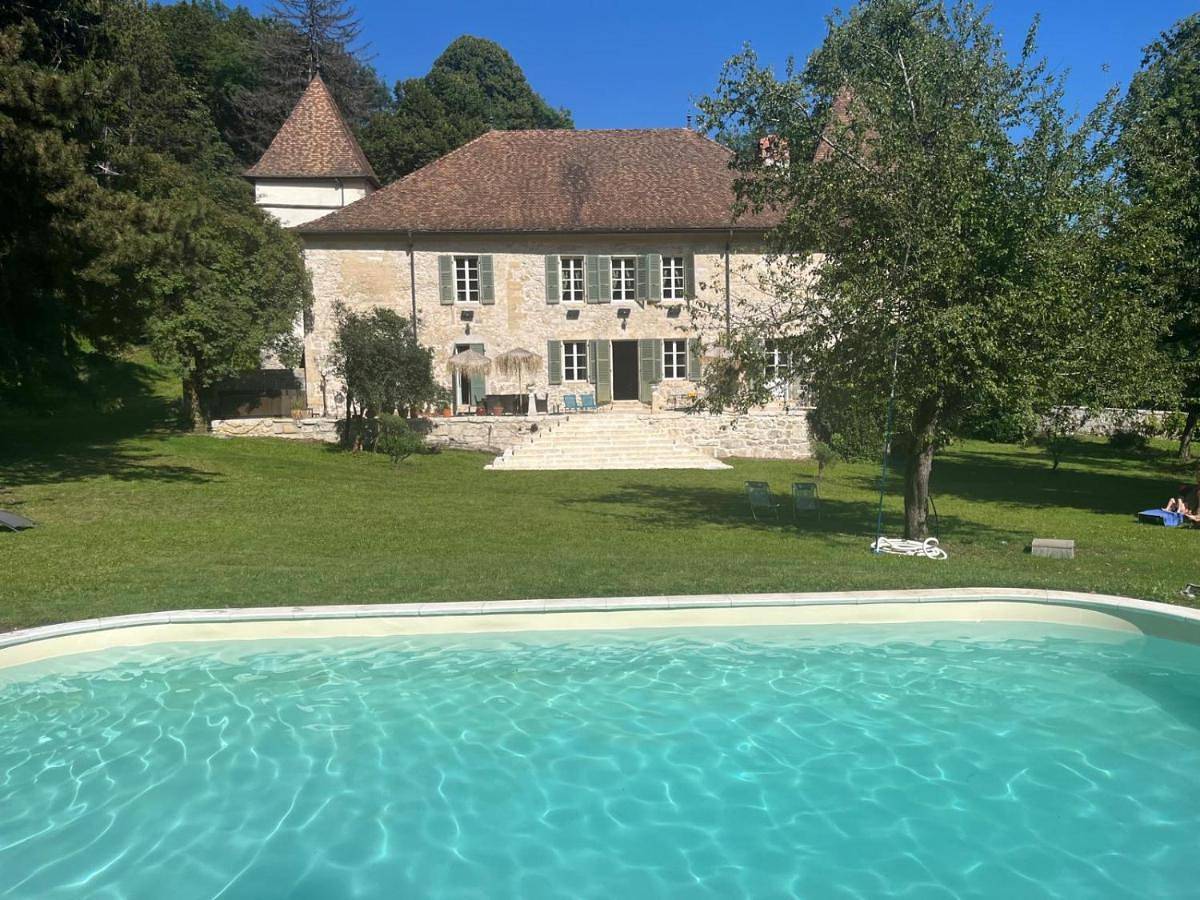 Domaine du Très-Haut - Château de Montanges in Montanges, Nantua