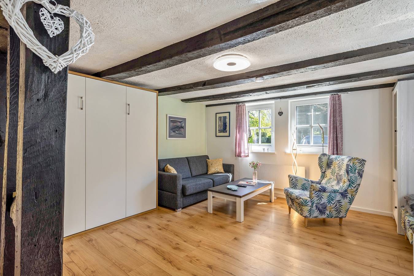 Ganzes Studio, Appartment Kleine Auszeit mit Bergblick in altem Forsthaus in Olsberg, Hochsauerlandkreis