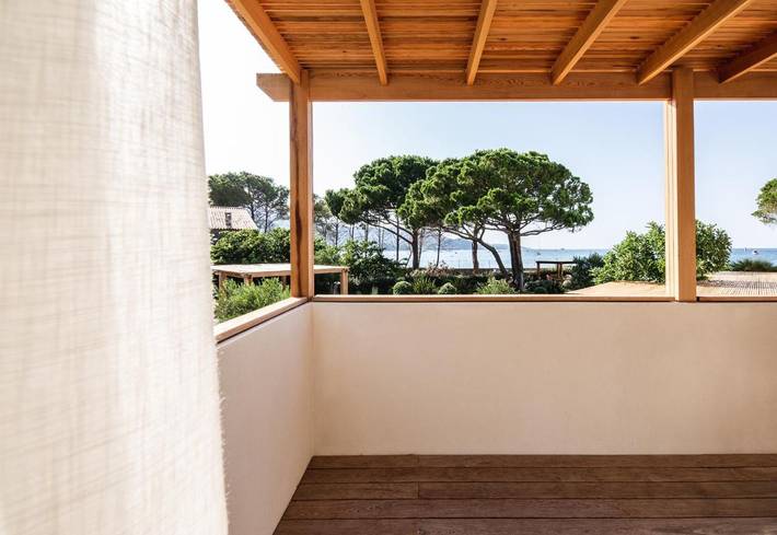 Hôtel pour 2 personnes, avec piscine et jardin dans Plage de la Roya - 2