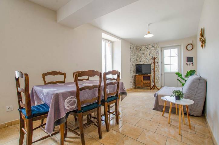 Gîte pour 4 personnes, avec jardin