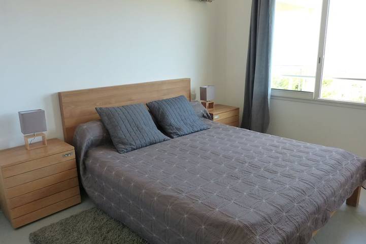 Location de vacances pour 15 personnes, avec jardin dans Plage de Vardiola - 2